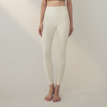 Free Size無縫款柔感抗菌九分運動褲-花粉白