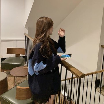 早秋新款學院風復古格子毛衣外套女寬松減齡V領針織開衫學生外穿