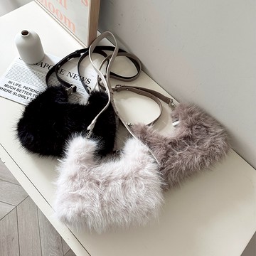 【HARPER】歐膩風毛絨絨肩背包 | 現+預 配件 包包 肩背包【BGB47001J】