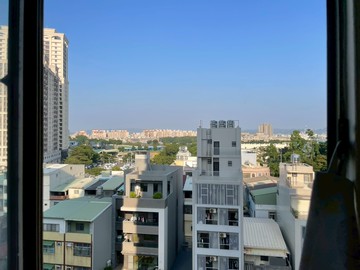 楠梓正四房+平車｜高雄市楠梓區楠泰街