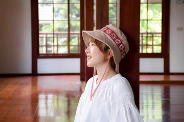 老屋鐵窗花刺繡漁夫帽 豆沙粉