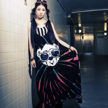 古著 中大尺碼 眼鏡熊彩色線條咬色U領背心棉洋