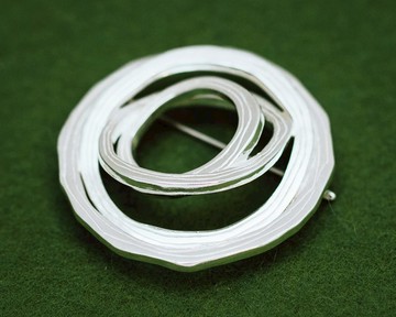 洋蔥片胸針/吊墜（無鏈）銀蔬菜片設計-日本