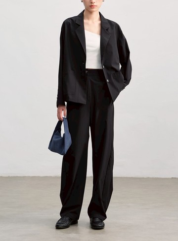 輕盈抗皺休閒長褲