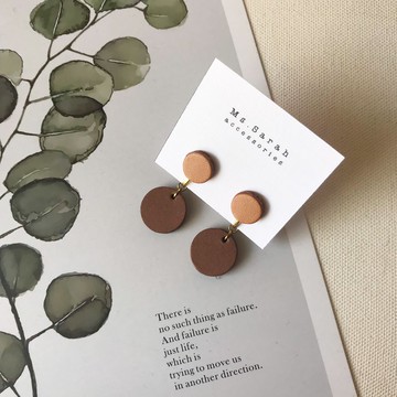 皮革耳環_小圓3號作品_淺棕搭深棕