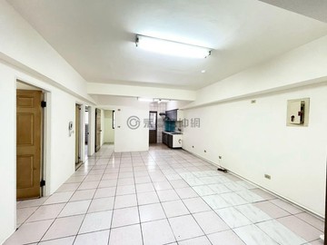 《低總價！嶺東台中親家三期一層一戶玄關大三房》｜台中市南屯區寶山五街