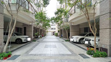 獨家！我是承辦 傳山水 大面寬 社區型雙車電梯別墅｜台中市神岡區文化街