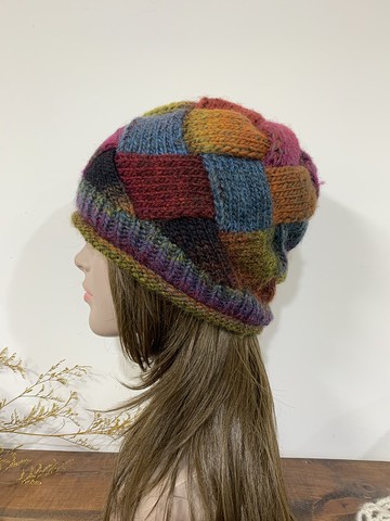 毛線編織帽。雨後彩虹。拼接毛線帽。。義大利線。純手作