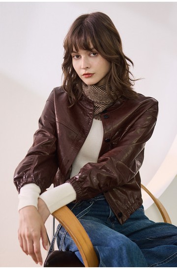 落肩圓領綿羊皮外套