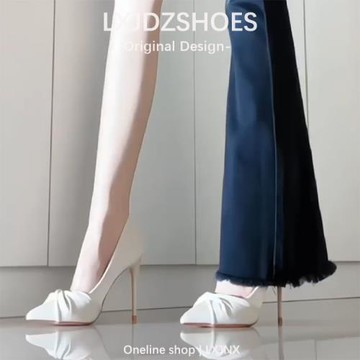 米白色法式氣質細跟高跟鞋新款小眾設計感淺口褶皺不累腳配禮服鞋