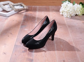 Bella-經典黑-壓紋羊皮微尖頭真皮高跟鞋