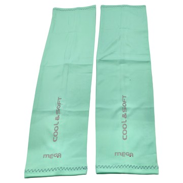 MEGA JAPAN COOUV 瞬間涼感材質涼爽袖套  薄荷綠  單一尺寸  1雙