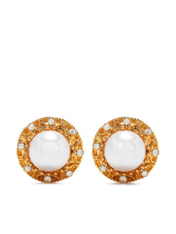 Kenneth Jay Lane - pearl-embellished clip-on earrings - women - Gold/Pearl - One Size