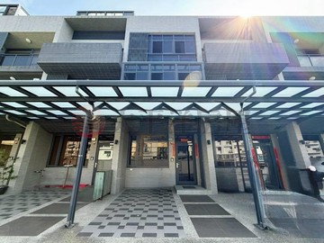 【凱心成家】五權夜市｜整層主臥｜輕屋齡傳統前停美墅｜台中市清水區民有路