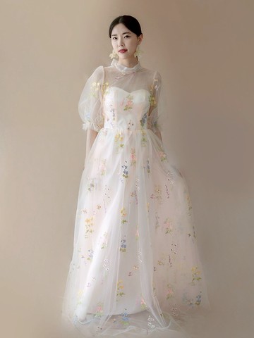 Dahlia Blanc 獨家設計 花朵刺繡有袖長婚紗