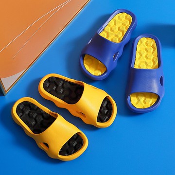 新款涼拖鞋潮流外穿夏天居室內情侶防滑浴室按摩軟底舒適