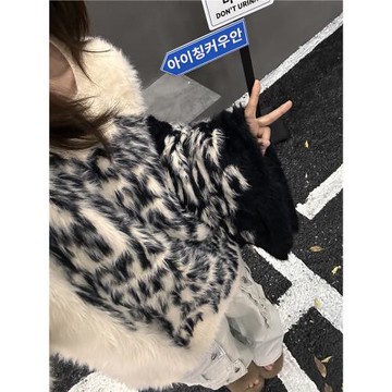 達蒙島國潮復古字母印花仿貂毛毛衣女秋軟糯溫柔風圓領針織衫情侶