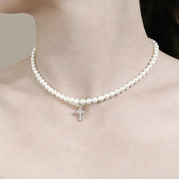 天然淡水珍珠十字架鎖骨項鍊