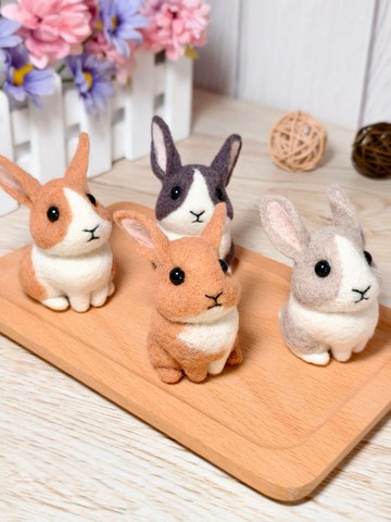 乖寶貝大頭兔 - 豎耳兔子羊毛氈娃娃