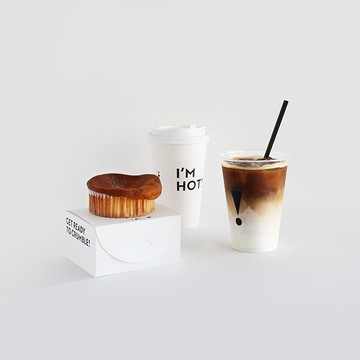 【CAFE!N】拿鐵蛋糕組合 : 1杯世界冠軍拿鐵(L)+1個半熟蜂蜜蛋糕