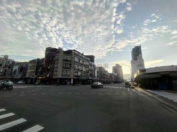 後驛新指標✨高醫艾美國際城景觀宅三房平車69770｜高雄市三民區十全二路