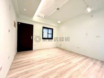 永康國小南大附中溫馨精緻裝潢兩房電梯華廈 ｜台南市永康區中山南路