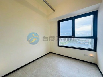 鄰亞果｜SRC最高樓｜高景觀三房平車｜台南市安平區國平北路