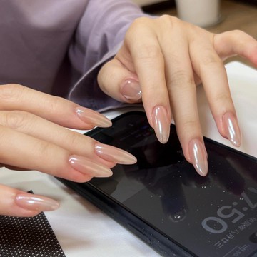 𝕌ℕ𝕀𝕂𝕆𝕆【霓漫天】海利顯白 珍珠粉裸色 新年 穿戴甲手工 假指甲成品 美甲貼片