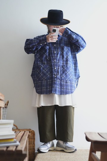 深藍交錯格紋工裝襯衫