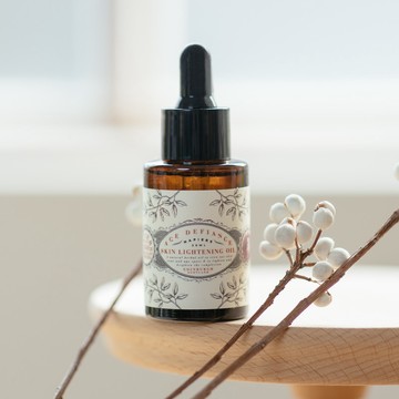 一滴嫩白潤澤養膚油30ml 英國NAPIERS原裝進口