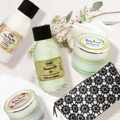 SABON 經典限量身體旅行組(沐浴油50ml+身體磨砂膏60g+絲綢身體乳50ml)-兩款可選[茉莉花語/以色列綠玫瑰]-國際航空版