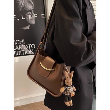 小眾設計小包包女式復古2025新款超火輕奢高級感斜挎腰包百搭單肩