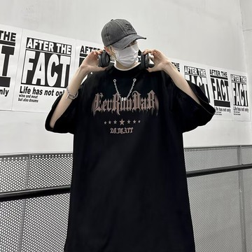 美式復古印花短袖T恤（帶項鏈） 流行百搭潮牌項鏈短袖T恤男女 五分袖 寬松大尺碼短袖 上衣 圓領短袖 印花T恤 情侶短袖