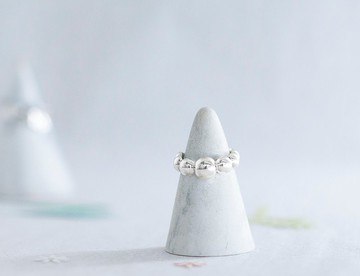 :純淨圜舞: 純銀活圍戒指