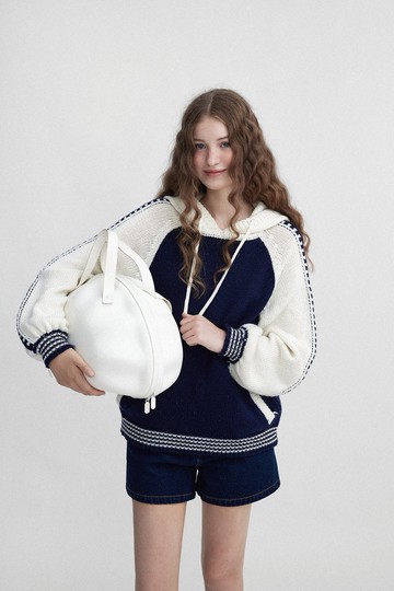 哥復古 / 箱型慵懶毛衣 / 羊毛混紡