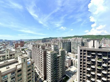 寶山市場旁.高指名度.吾界三房雙車.高樓層雙衛浴｜桃園市桃園區民有十二街