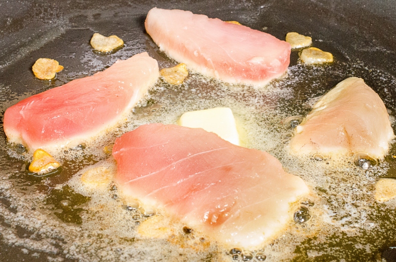 訳あり びんちょうまぐろ 切り落とし 500g お刺身用 スライス ビンチョウ びんとろ ビントロ びんなが ビンナガ まぐろ マグロ 鮪 築地市場 豊洲市場 寿司 海鮮丼