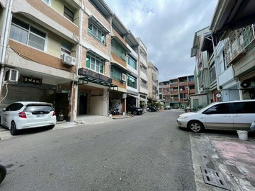 R4A草衙捷運站街上住家透天｜高雄市前鎮區和誠街
