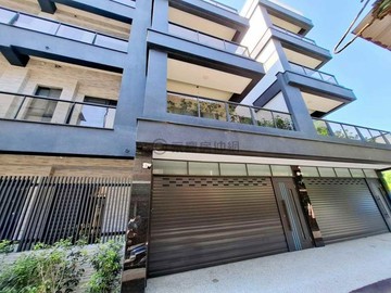 首席琢玉5.8米大面寛電梯臨路併排雙車｜高雄市仁武區新元街