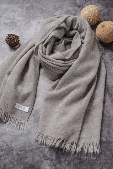頂級高山Cashmere 圍巾 原色無染淺灰 親膚透氣 高山雪地