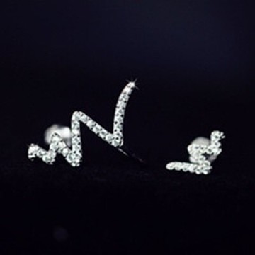 925純銀耳環鑲鑽耳飾-精緻波浪曲線閃電情人節生日禮物女飾品73du4【獨家進口】【米蘭精品】