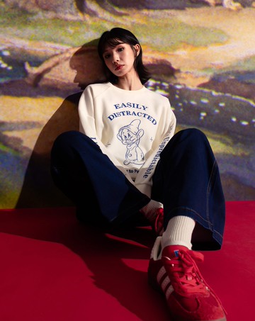 迪士尼系列 糊塗蛋發呆磨毛寬鬆大學T(兩色)