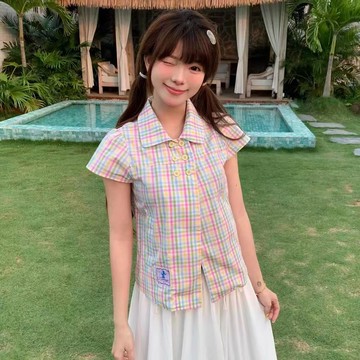 新款多巴胺彩色格子刺繡短袖翻領襯衫女夏 氣質顯瘦設計感寬鬆顯瘦上衣