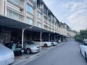 大寮"龍庭麗景"輕屋齡社區透天車墅｜高雄市大寮區仁德路
