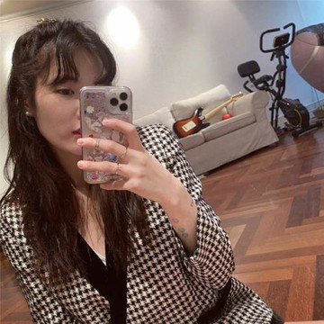 泫雅同款彩虹兔子流沙手機殼蘋果
