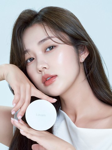 Moisture Glow Cushion