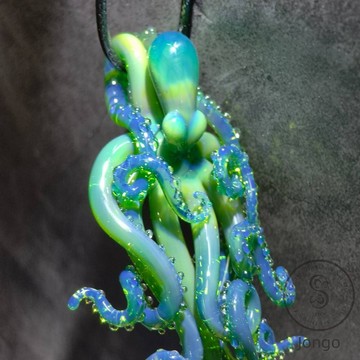 【Dream Glass Art】小眾原創設計 手工多彩琉璃章魚造型吊墜J色
