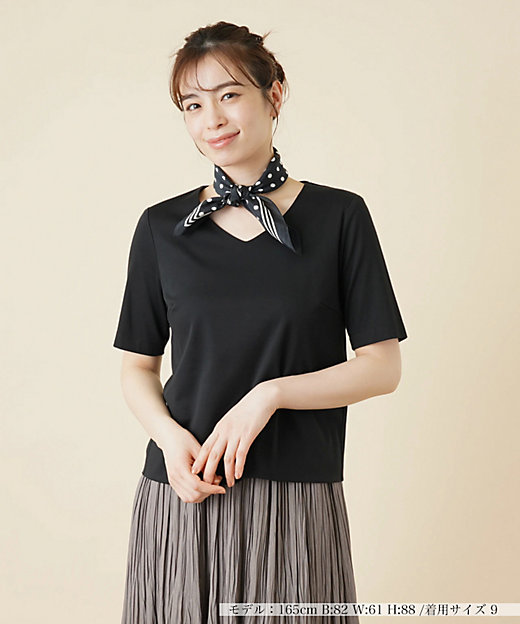 Leilian (Women)/レリアン Vネックカットソー クロ トップス【三越伊勢丹/公式】 通販 LINEポイント最大1.0%GET  LINEショッピング