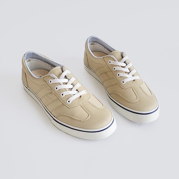 極簡純色 (寬楦)百搭平底休閒鞋 懶人鞋 免綁鞋帶 - 卡其色