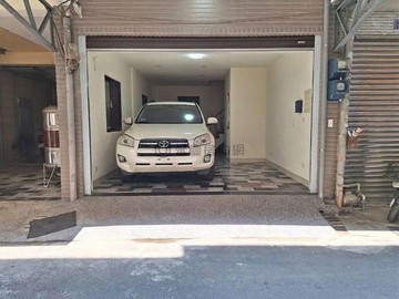 衛武營【瑞隆商圈】全新翻修車庫透天｜高雄市鳳山區崗山北街